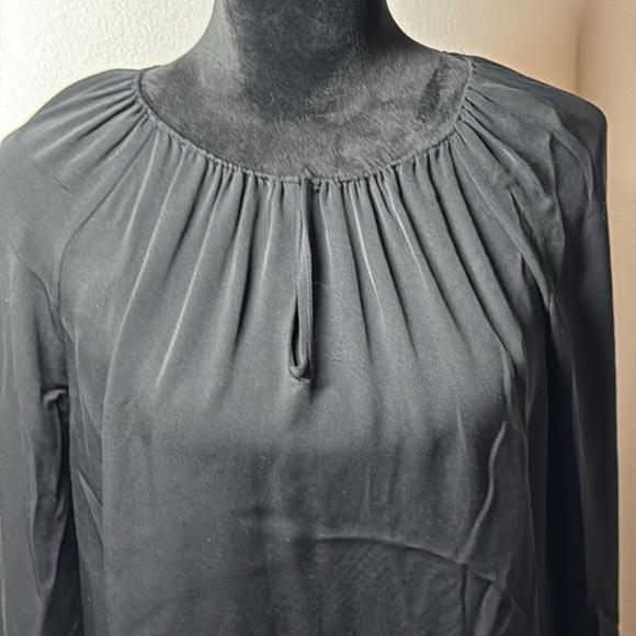 Diane von Furstenberg black 100% silk long balloon sleeves top blouse - Picture 2 of 8